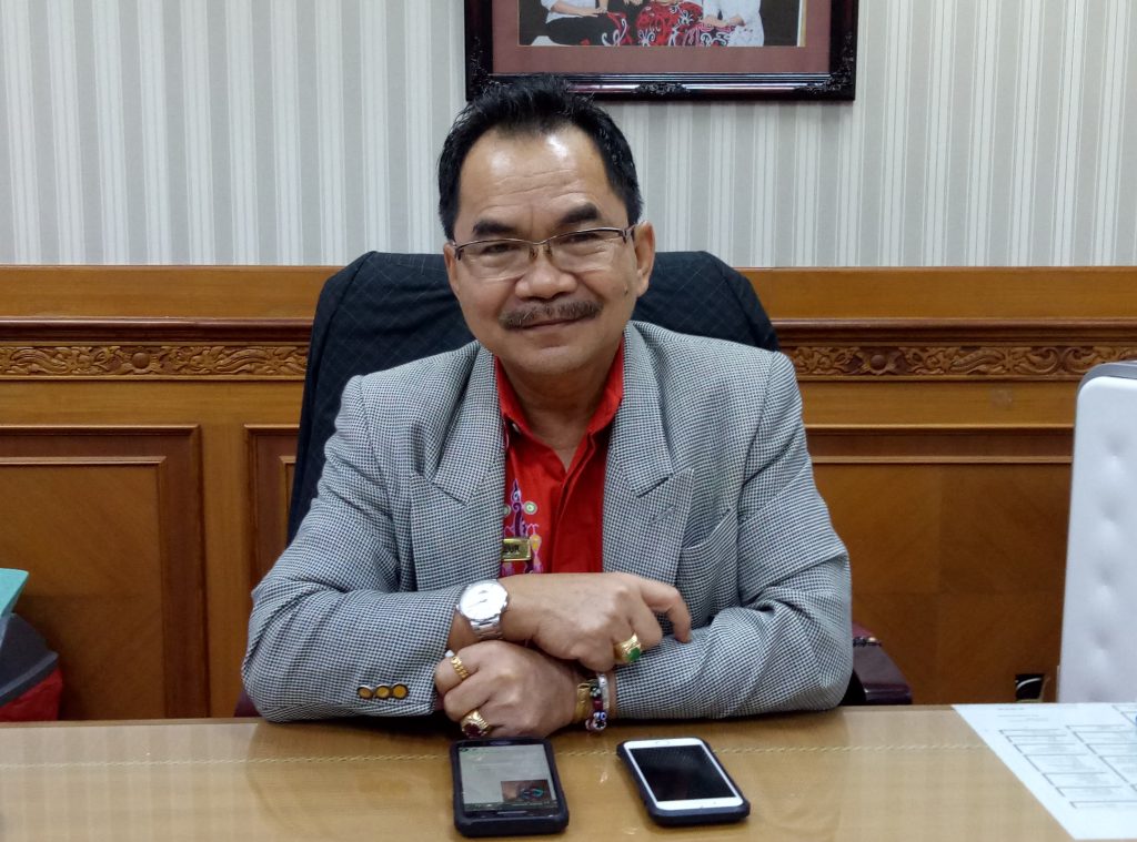 Sekretaris Daerah Kubar, Drs Yacob Tullur MM
